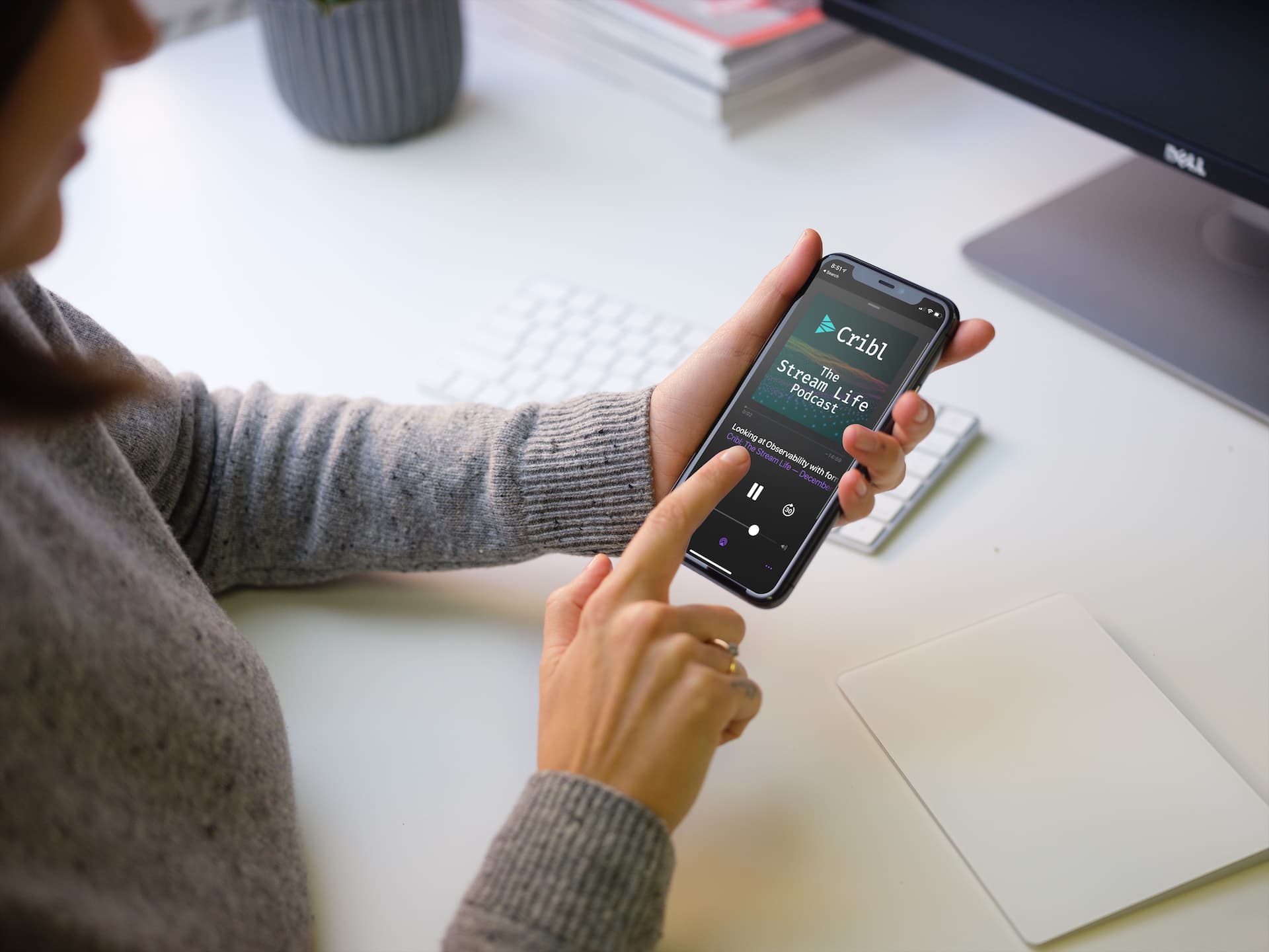 young-woman-pointing-on-iphone-11-mockup