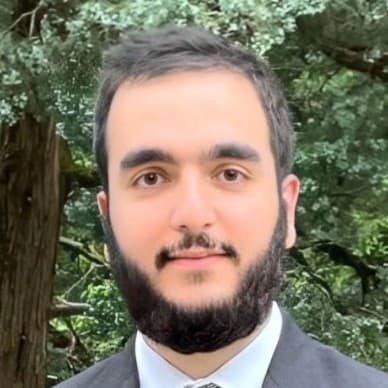 Ahoura Mortazavi Headshot